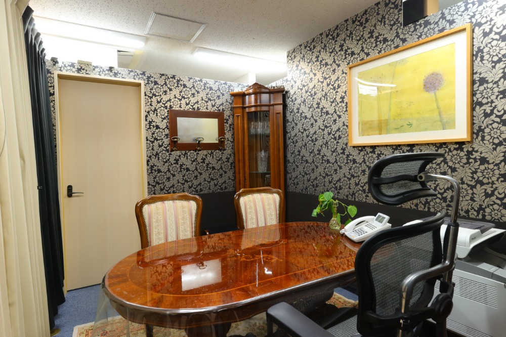 事務所外観・内観