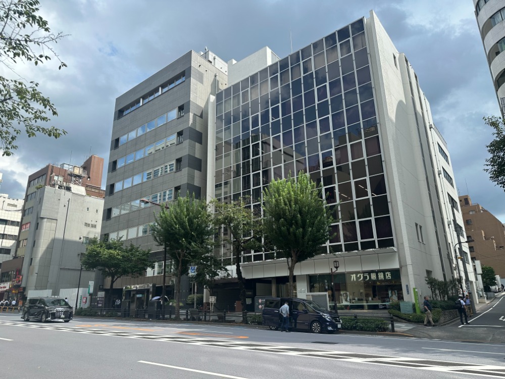 事務所外観・内観